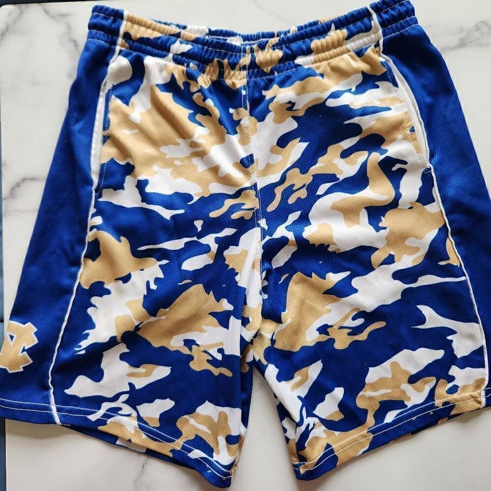 OT sports North Carolina UNC camo gym shorts men's small blue pull on bottoms